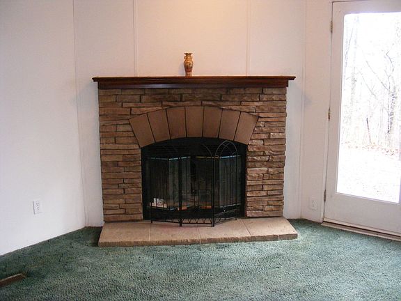 3rd image of 205 S Skyland Dr