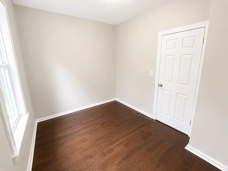 648 S 18th St #1 — Photo 10