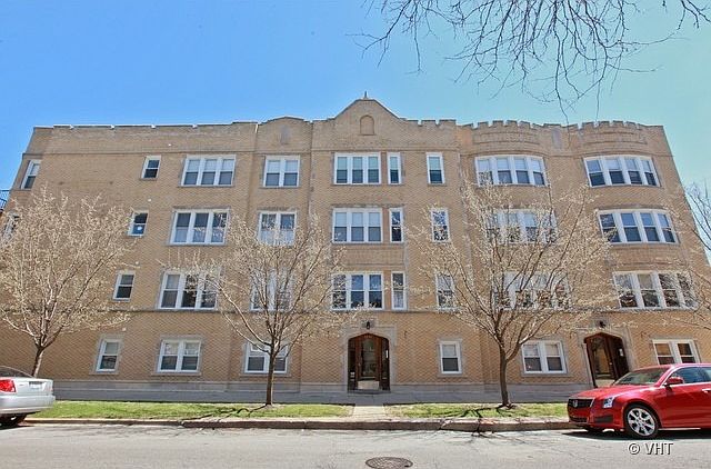 1st image of 5255 N Rockwell St APT 3