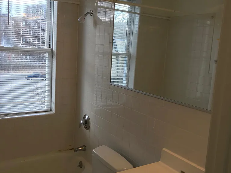 151 Park Dr #12 — Photo 8