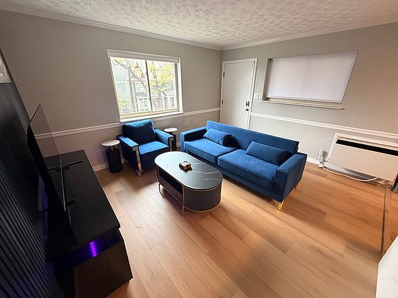 3rd image of 1512 Forest Ave APT C204