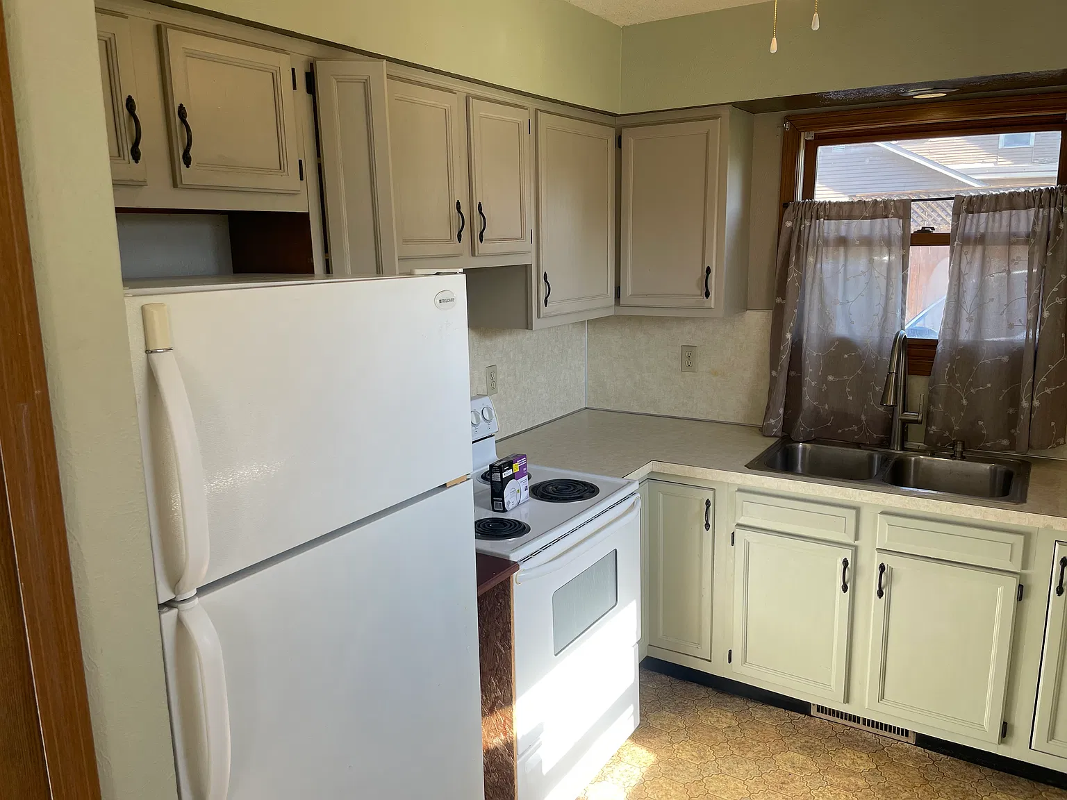 1 bed, 950 sqft, $700 — Photo 3
