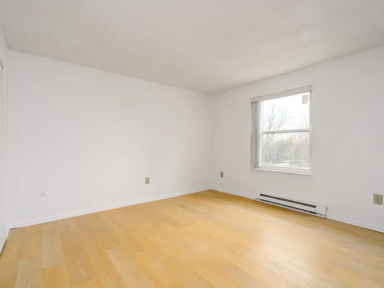 Hudson Terrace Apartments — Photo 17