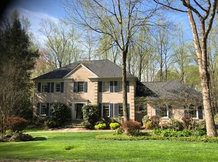 1808 Abbey Glen Ct, Vienna, VA 22182