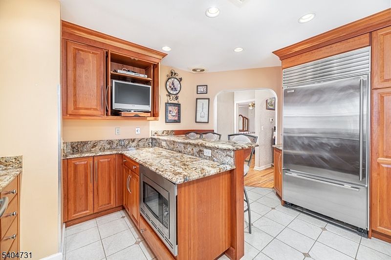 1st image of 1094 Mcbride Ave
