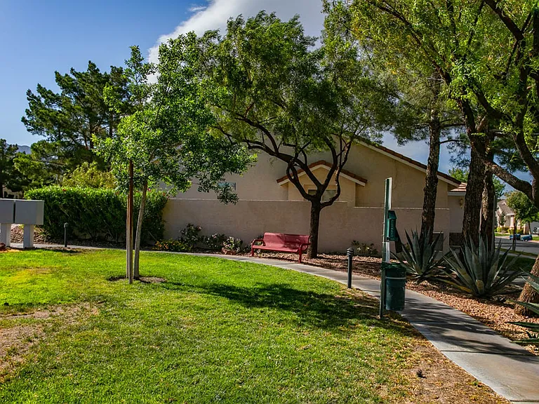 10404 Pacific Sageview Ln — Photo 30