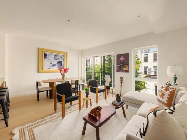 591 Tenth Street image 3 of 26