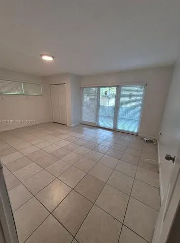 10030 SW 164th Ter — Photo 6