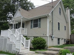 48 Tamarack Rd, Rocky Point, NY 11778