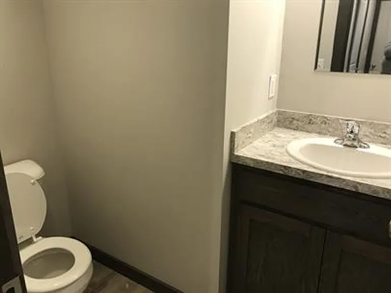 1311 Westwood Cir — Photo 15
