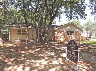 815 Tanglewood Dr E, Irving, TX 75061