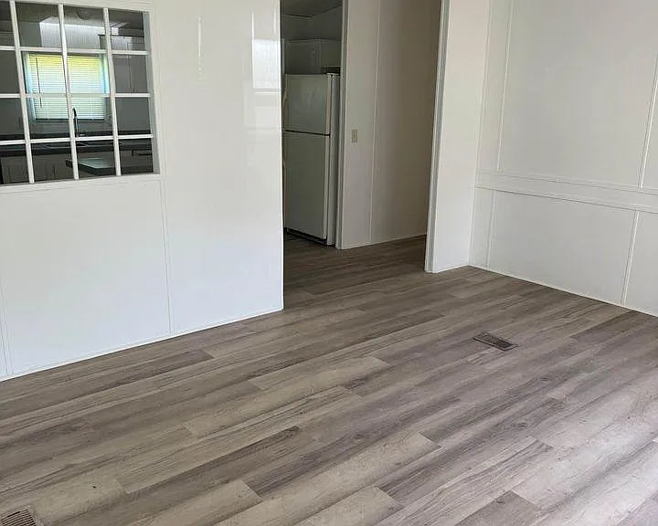 223 Saddlehorn Ln — Photo 2