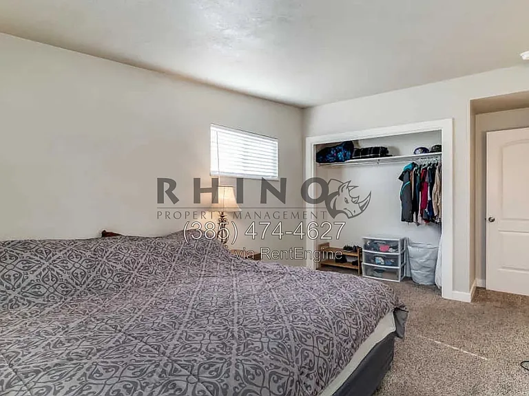 617 E 925 N — Photo 6