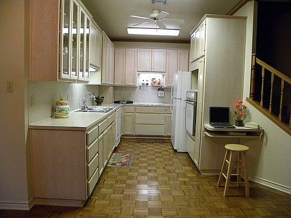 4th image of 548 Winding Way Ct