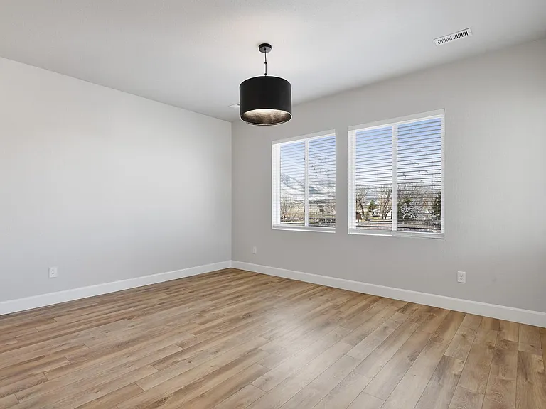 neutral colors throughout