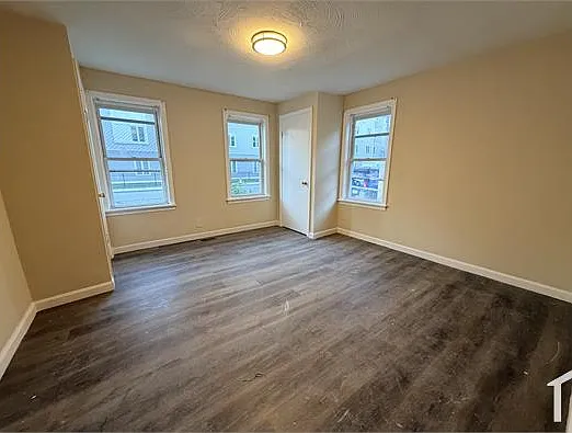 2 bed, 800 sqft, $2,195 — Photo 2