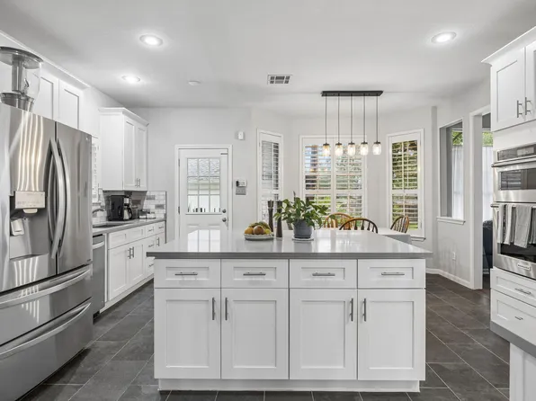 6804 Robert Dixon Dr, Austin, TX 78749
