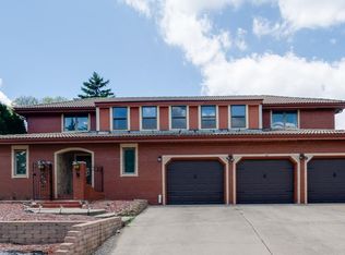 26 Pembrook Cir, Bloomington, IL