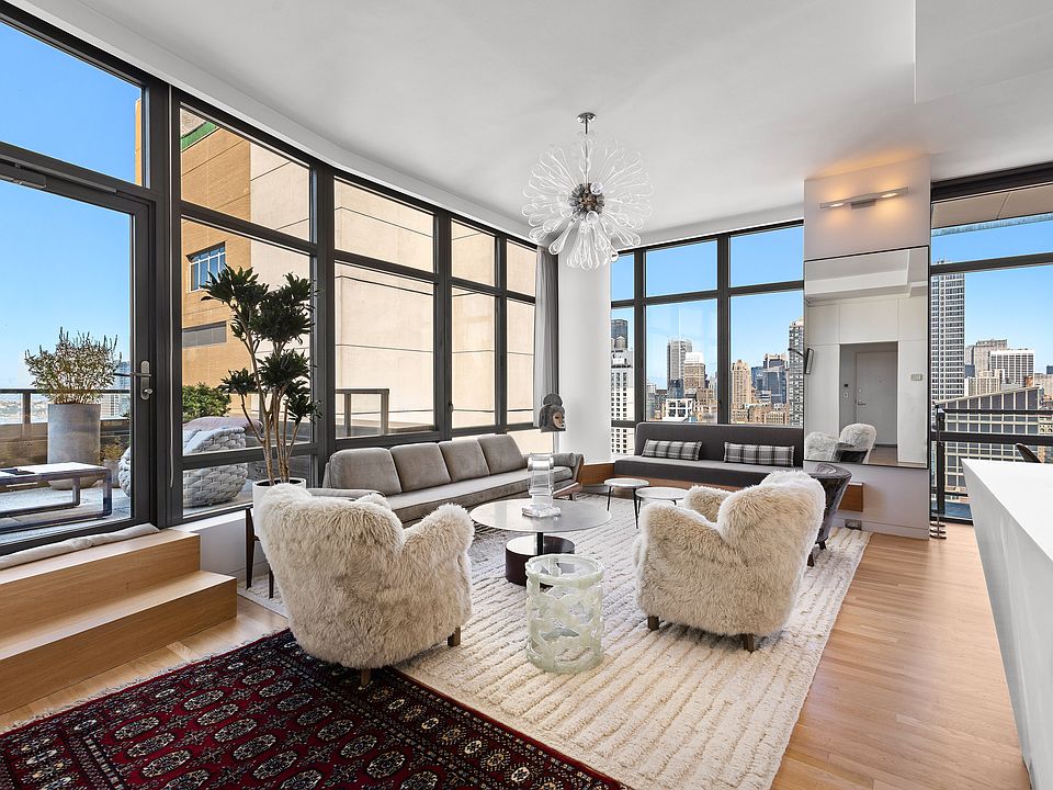 1st image of 101 W 24th St Penthouse 1A