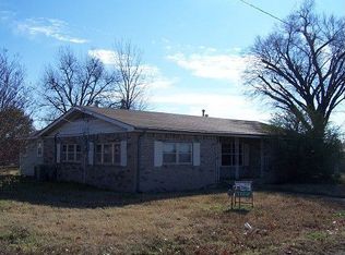 104 SW 6th St, Stigler, OK 74462