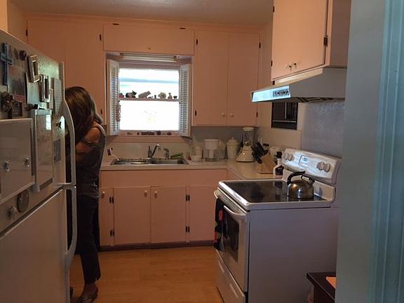 2nd image of 614 Sharon Dr