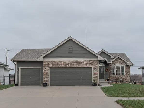 5112 Wagons Way Rd, Council Bluffs, IA 51501