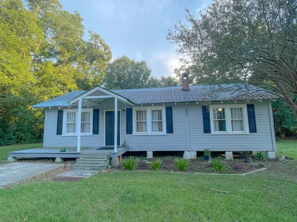 1265 Doc Darbyshire Rd, Moultrie, GA 31788