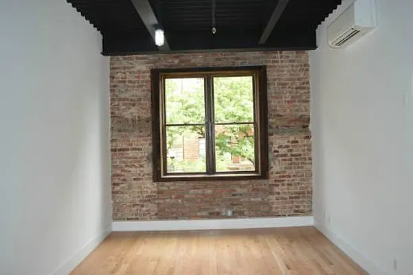 Rented by Dream Space Realty | media 27
