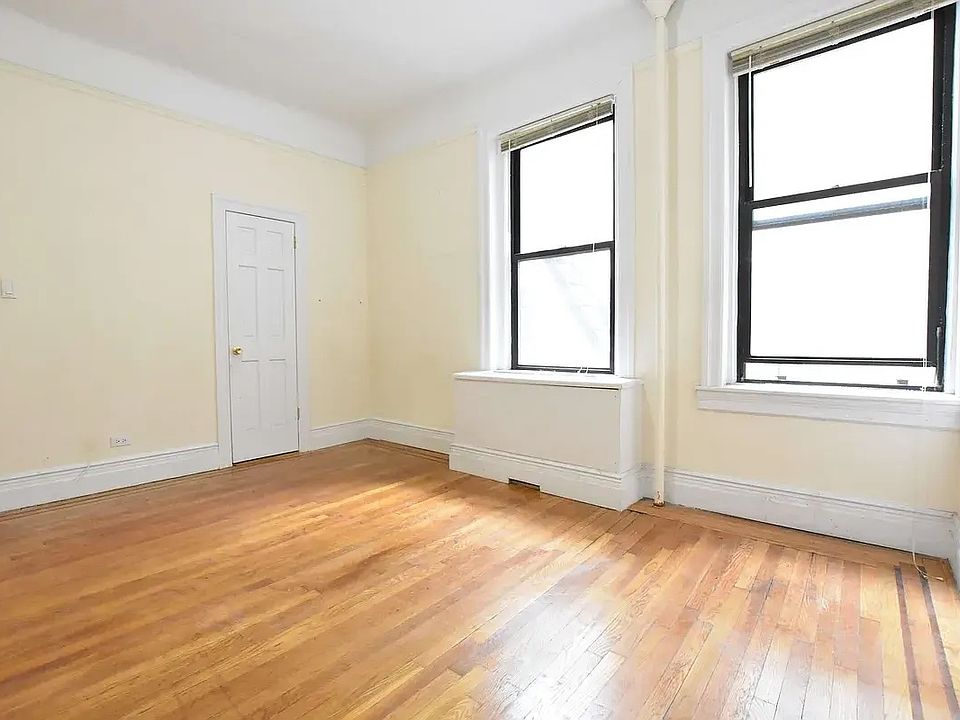2nd image of 2586 Broadway #3G