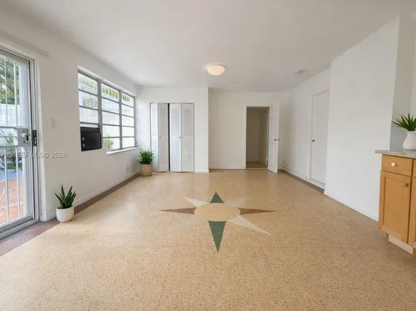 2227 SW 2nd Ter #2227, Miami, FL 33135