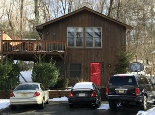 1788 Clinton Rd, Hewitt, NJ 07421