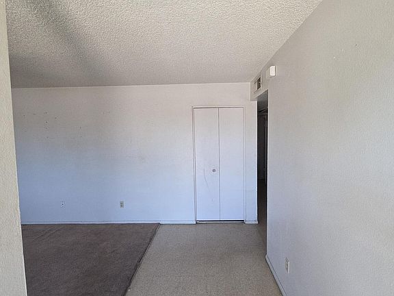 3rd image of 10436 N 37TH Avenue