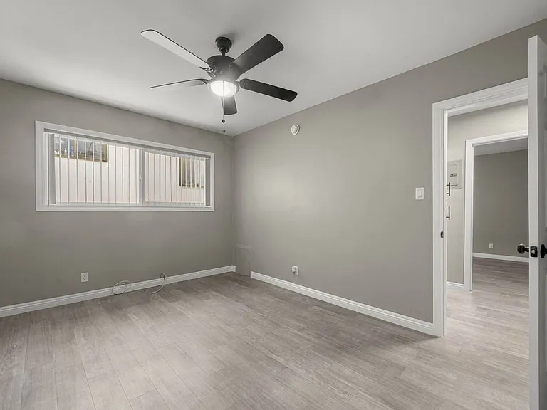 4030 & 4036 S Gelber Pl — Photo 18