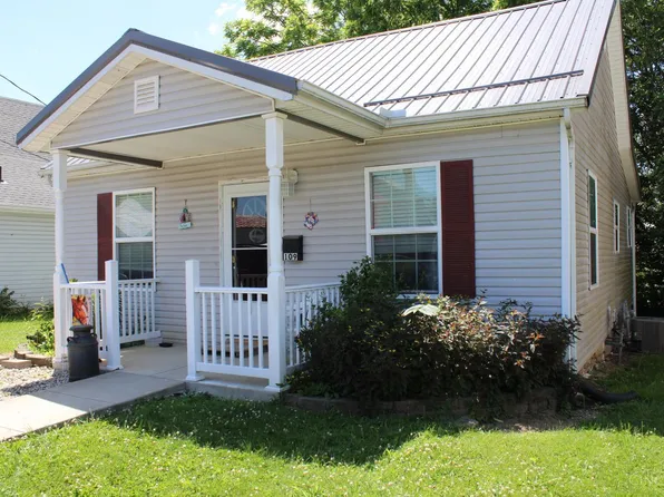 109 Water St, Hillsboro, OH 45133