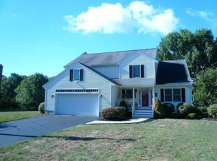 16 Twins Cir, Attleboro, MA 02703