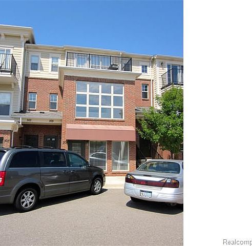 1st image of 305 Legato Dr #1