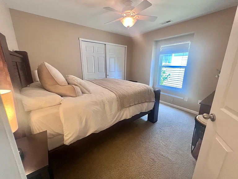 Upstairs Bedroom 3- Current- Picture 2