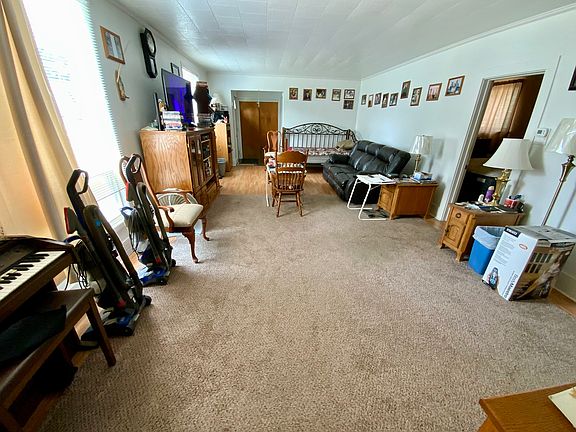 5th image of 203 S 2nd Ave