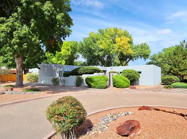 2015 Dietz Pl NW, Albuquerque, NM 87107