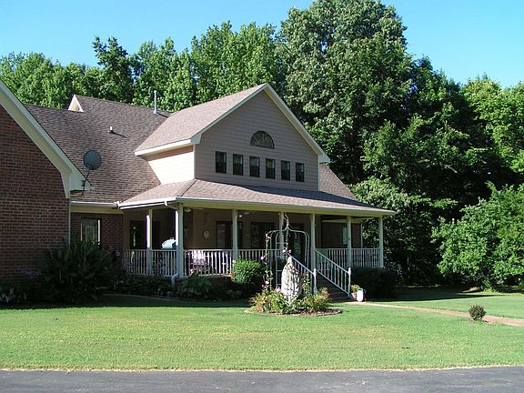 rear of house 40 ft. porch
