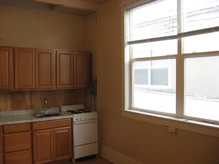 22 W Main St — Photo 3