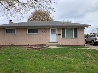 27628 Woodmont St, Roseville, MI 48066