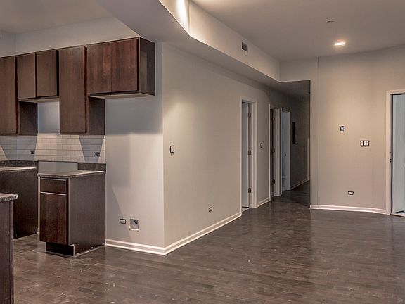 3rd image of 4320 S Michigan Ave #Gs