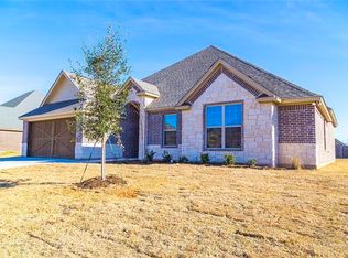 2829 Willow Ridge Cir, Granbury, TX 76049