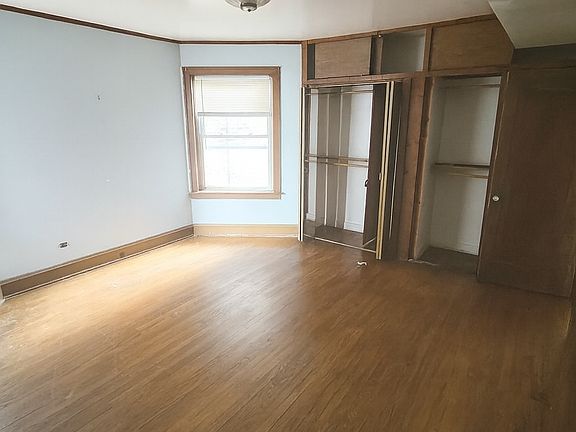 5th image of 6428 N Mozart St APT 1