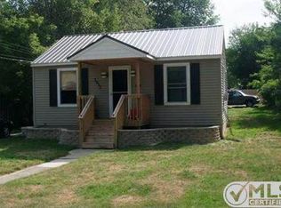 3932 Bennett St, Norton Shores, MI 49441