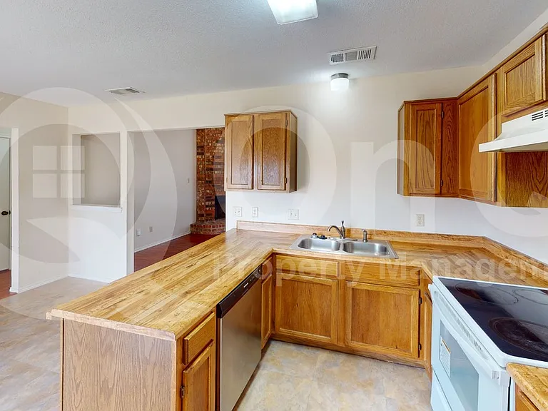 853 W Wintergreen Rd — Photo 8