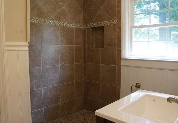 Master Bath w/ large shower