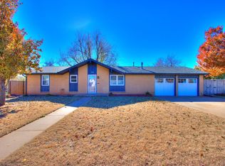 1000 Swan Lake Rd, Edmond, OK 73003