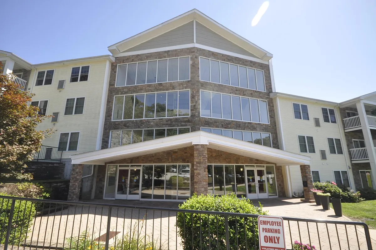 Building Photo - Stonington Estates Apartments